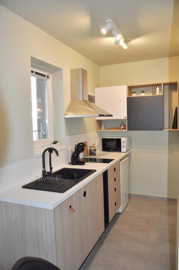 Maxim Apartments 하르카니 외부 사진