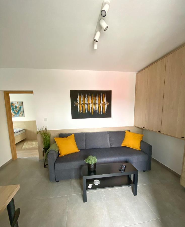 Maxim Apartments 하르카니 외부 사진